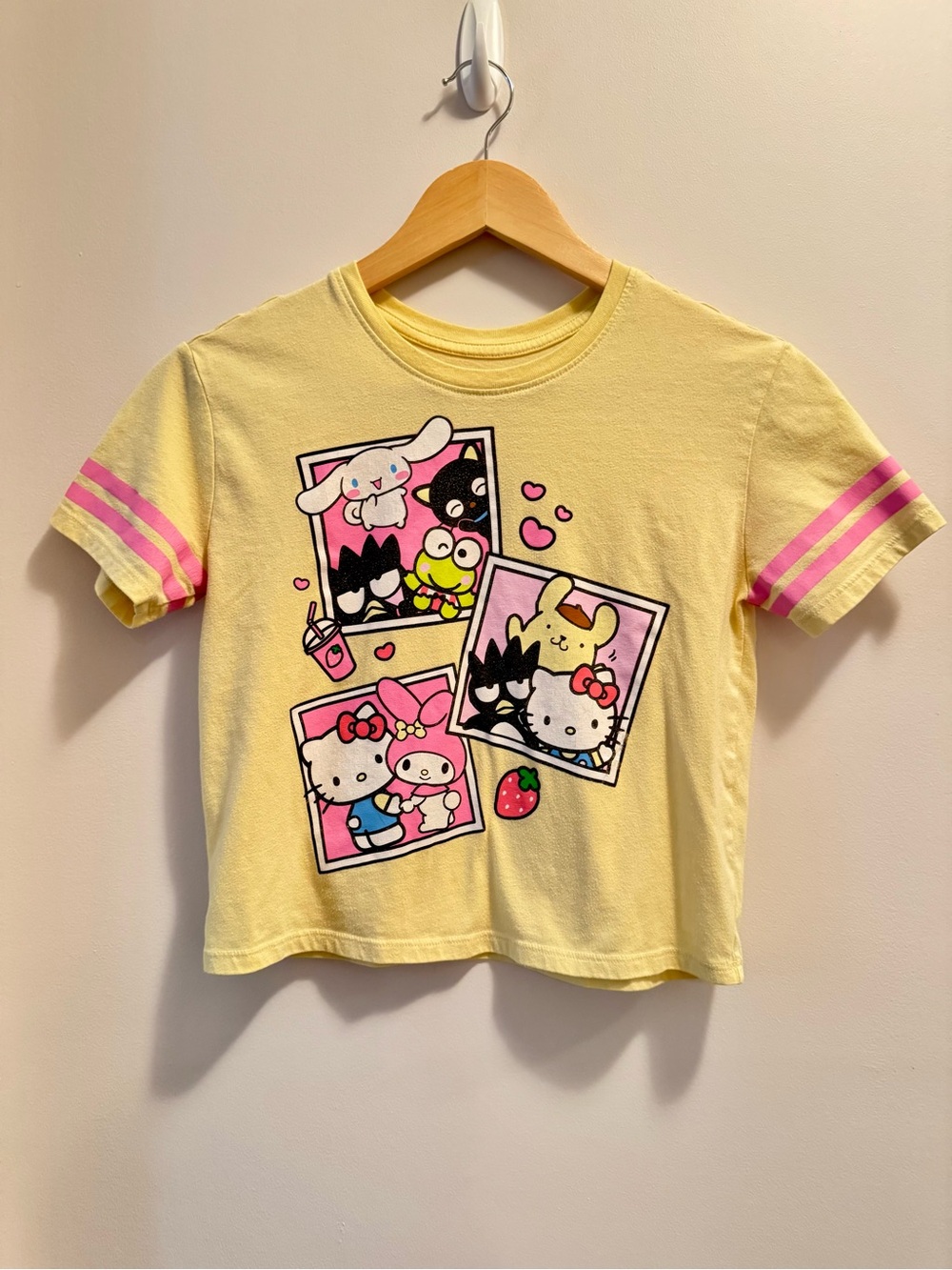 Sanrio Hello Kitty & Friends Yellow Graphic Crop Tee Characters Y2K Cute Kawaii